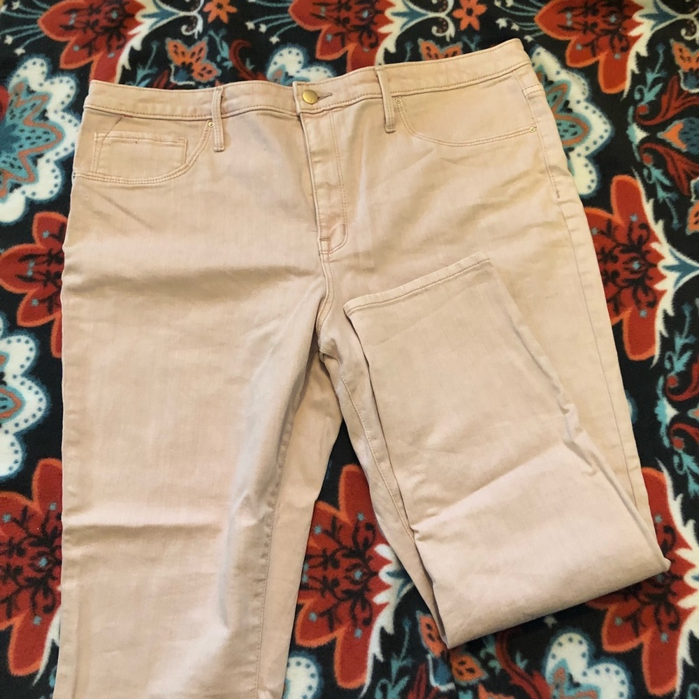 Light pink jegging